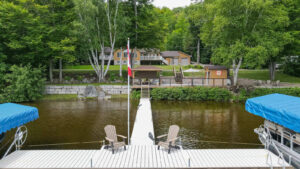 165 Lakeshore Drive, Combermere